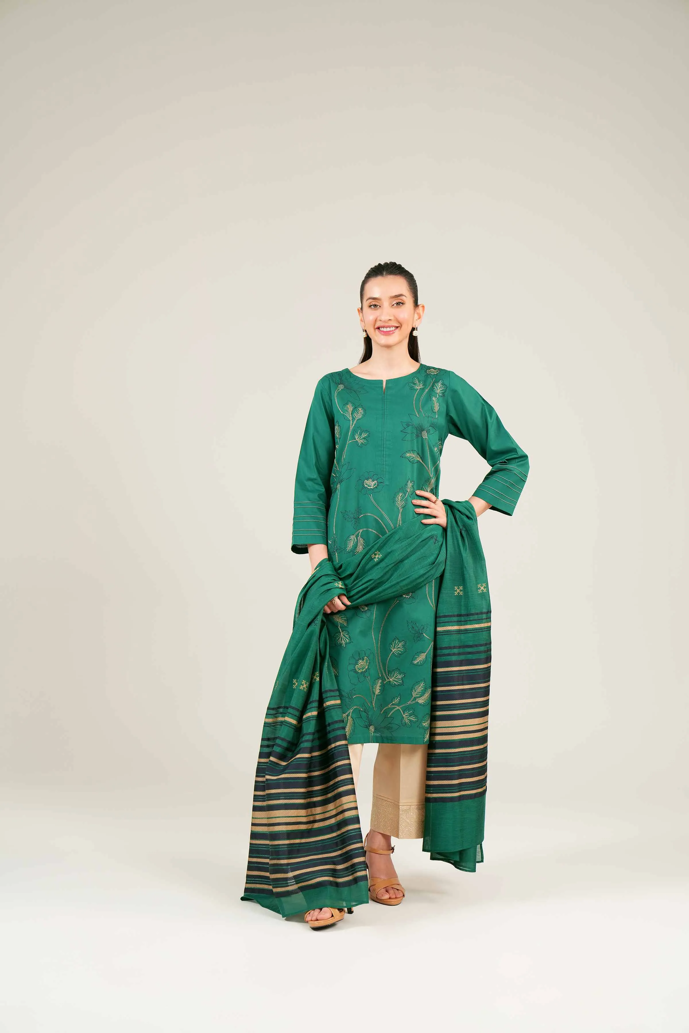 2 Piece - Embroidered Suit - PE24-95