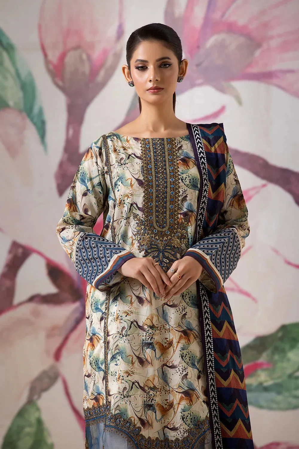 3PC Embroidered Unstitched Lawn Suit KL-2611