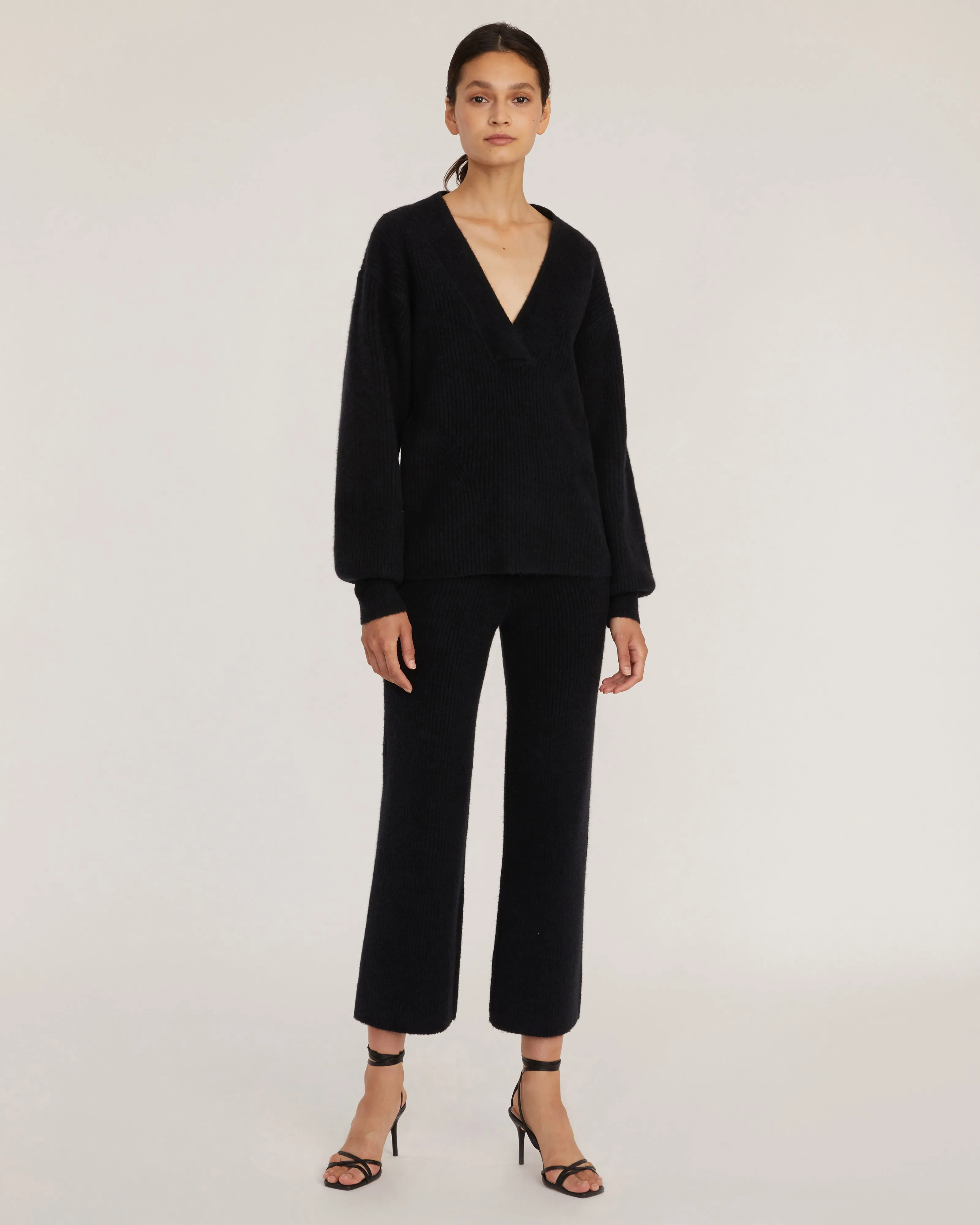 Arie Ribbed Cashmere Blend Pant in Black