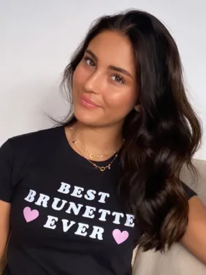 BEST BRUNETTE EVER, BABY TEE - SORT