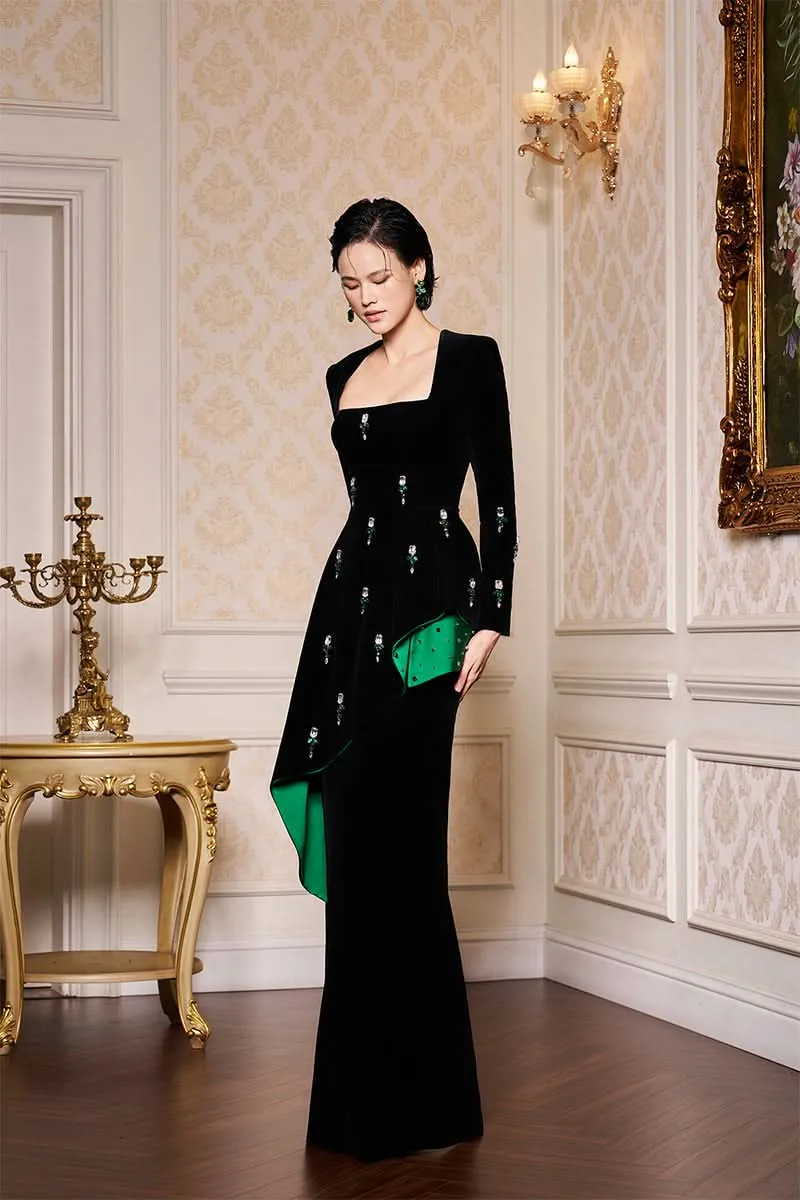 BLACK QUEEN ANNE NECKLINE AND DRAPED WAIST VELVET GOWN