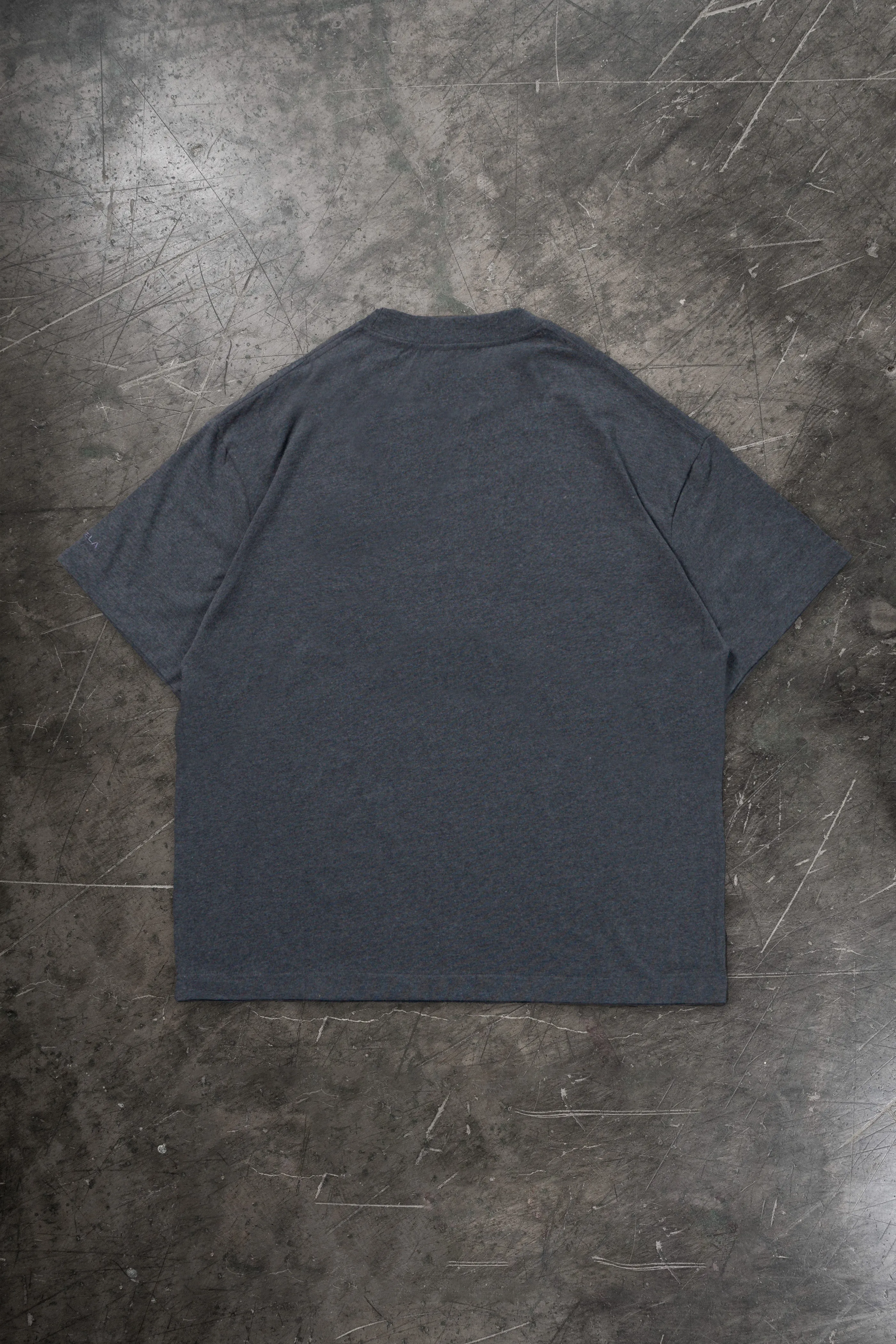 %LEAGUE DARK GREY MELANGE T-SHIRT%