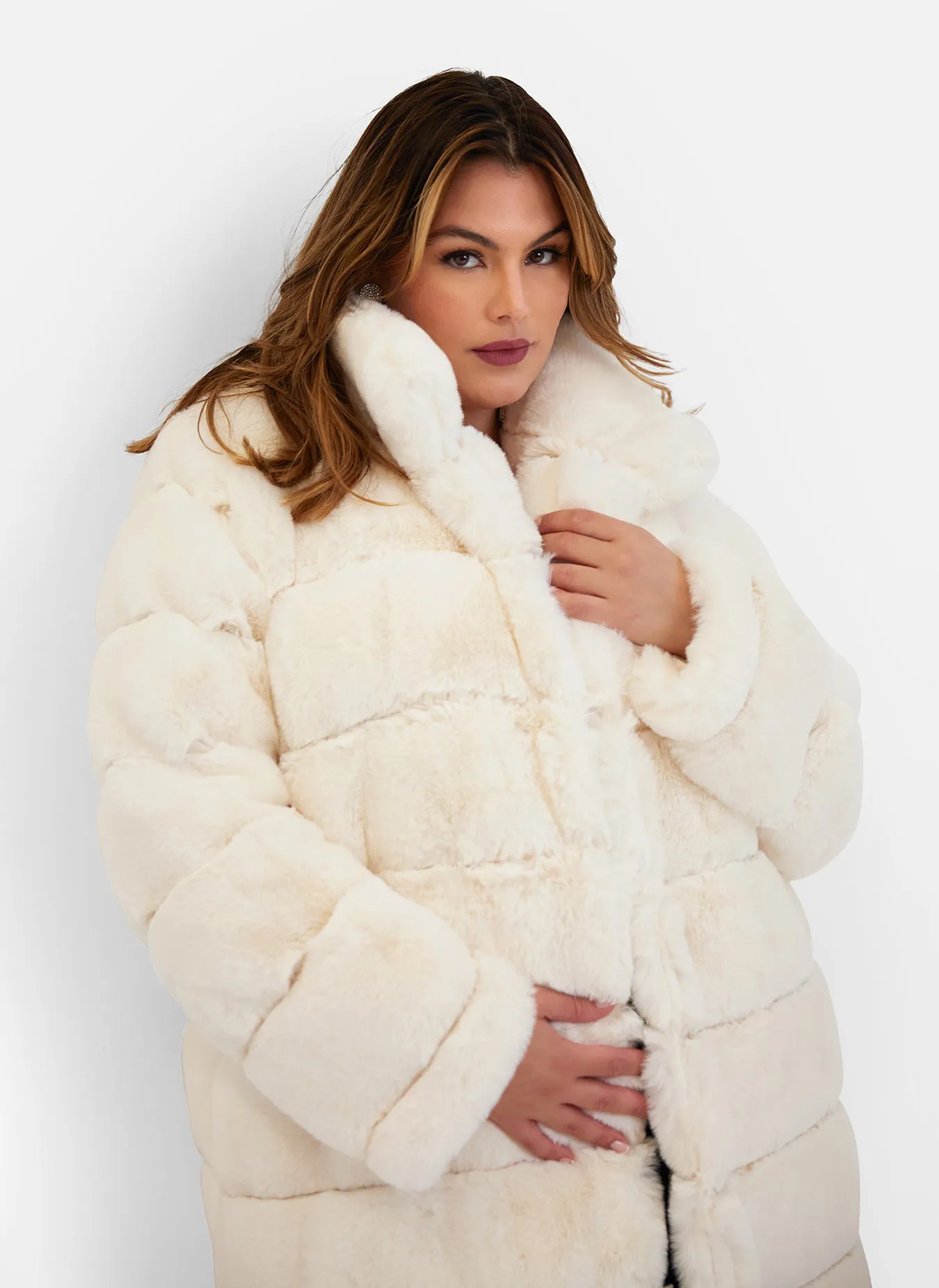 Vivianne Faux Fur Longline Coat W. Pockets - Ivory